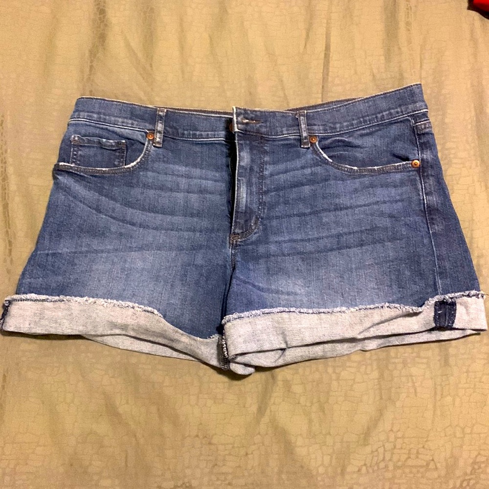 Loft size 12 Jean shorts